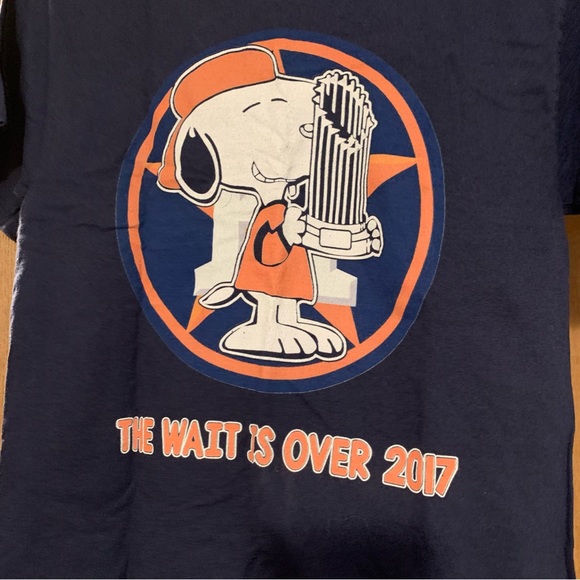 Astros & Snoopy 2017 Wold Series TShirt - size S - Picture 3 of 4